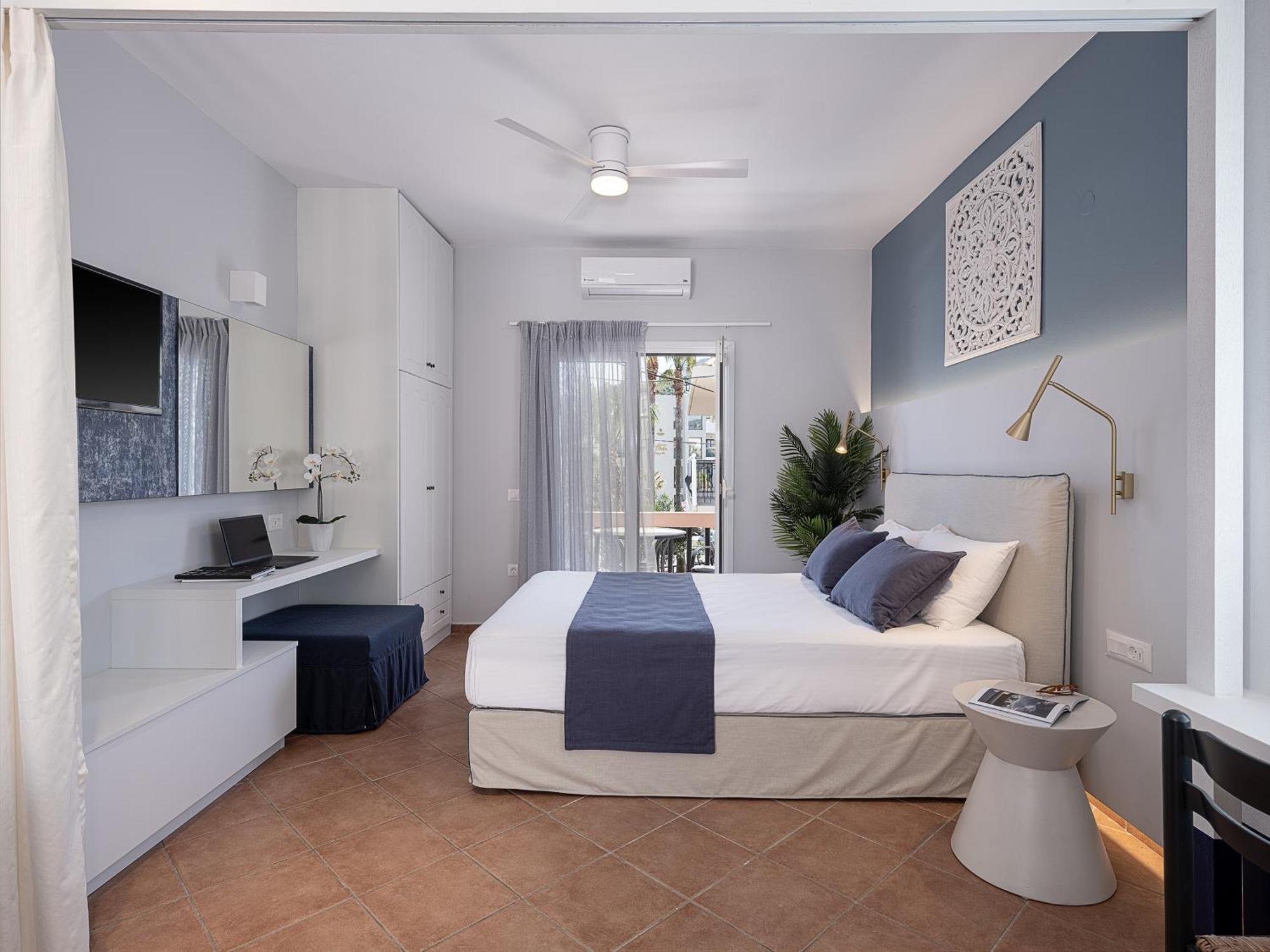 Elena Seafront Luxury Apartments Almyrida  Bagian luar foto