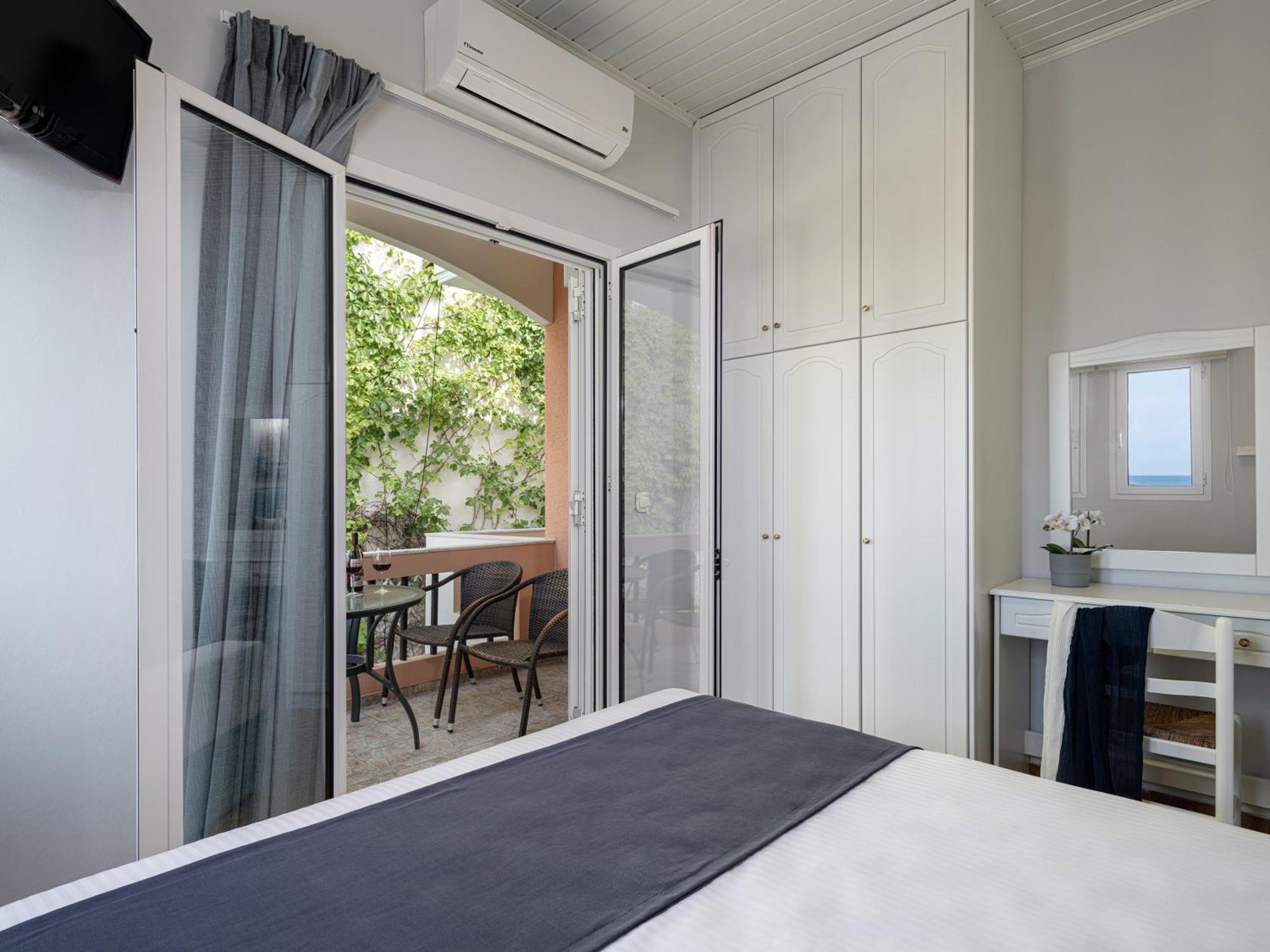 Elena Seafront Luxury Apartments Almyrida  Bagian luar foto