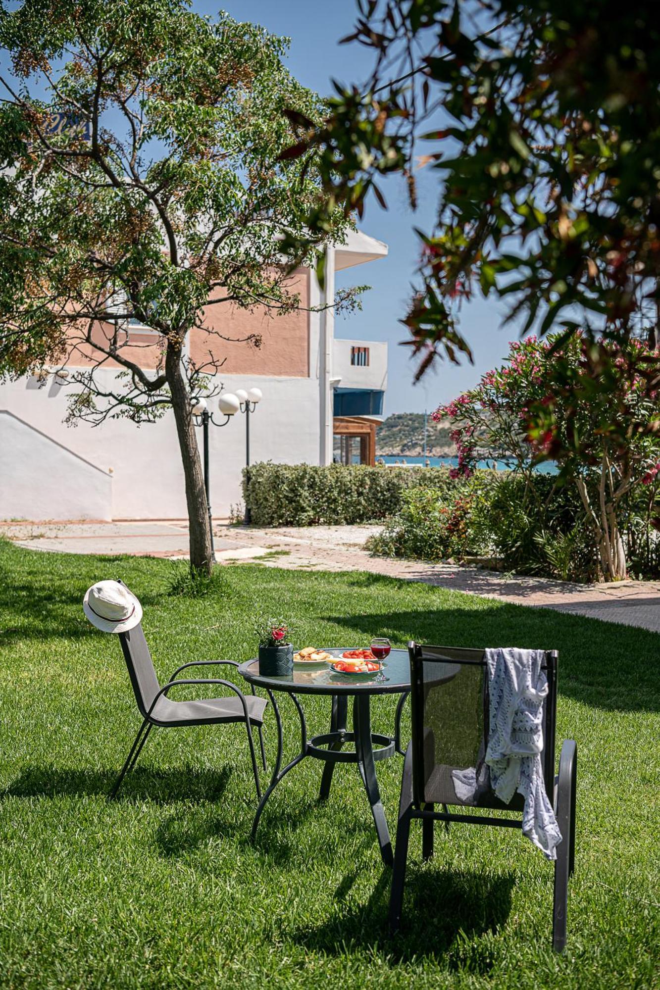 Elena Seafront Luxury Apartments Almyrida  Bagian luar foto